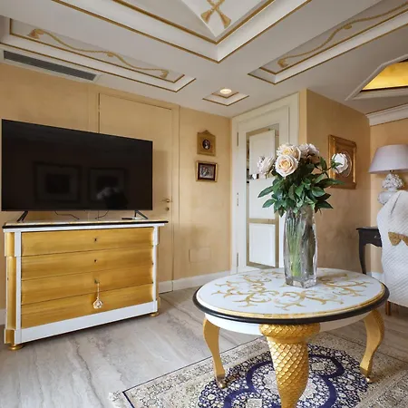 The Capitoline Penthouse Appartement *