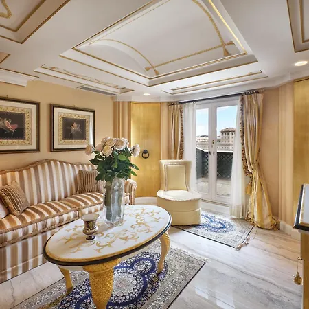 The Capitoline Penthouse Daire